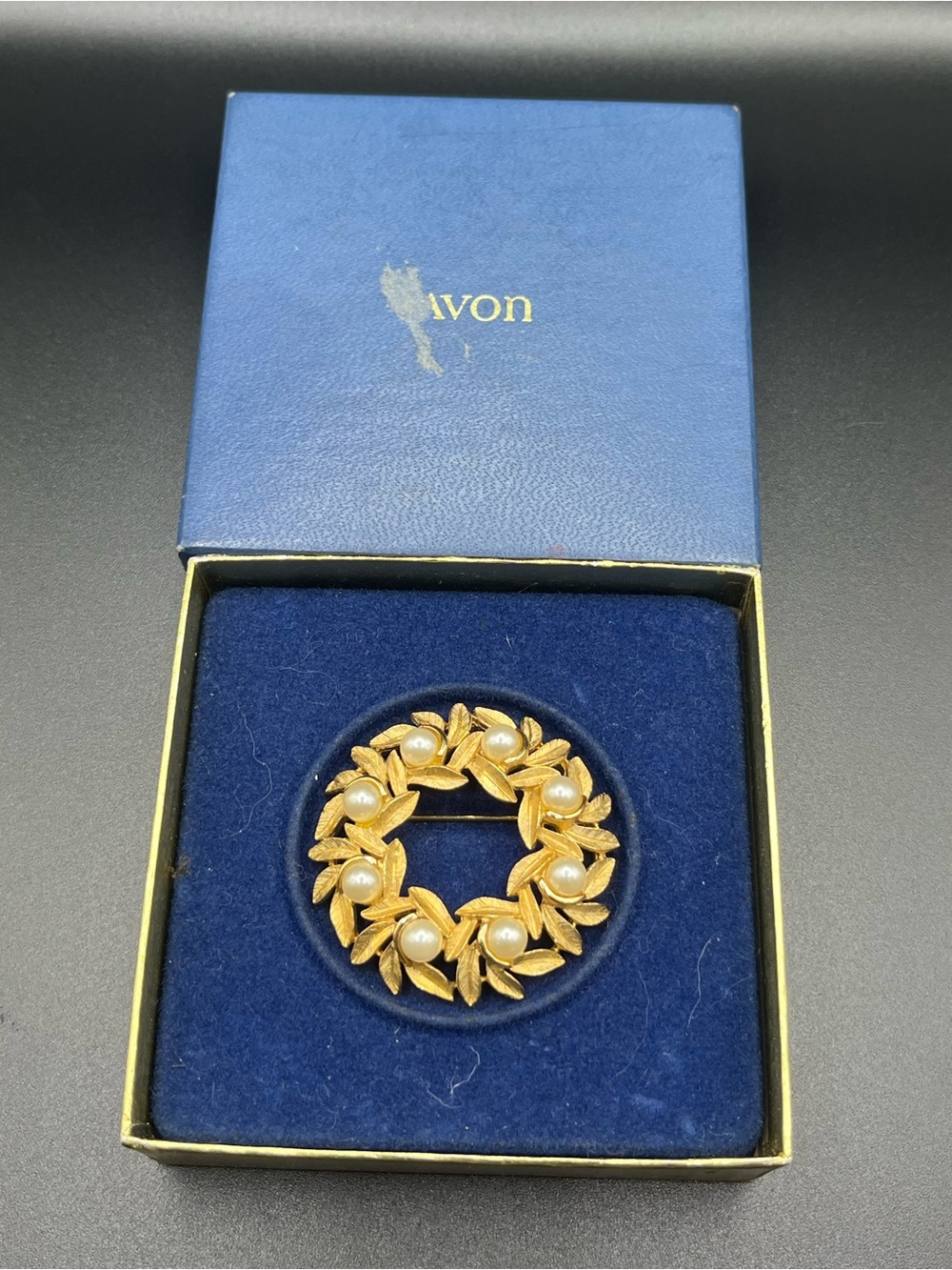 Avon Gold-Tone Wreath Brooch with Faux Pearls Evening Creation Collection 1971